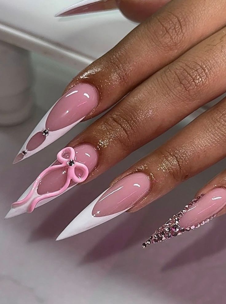 Minimal Girlie